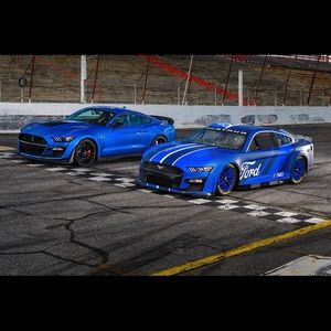 Meet your Posher, Jeromie